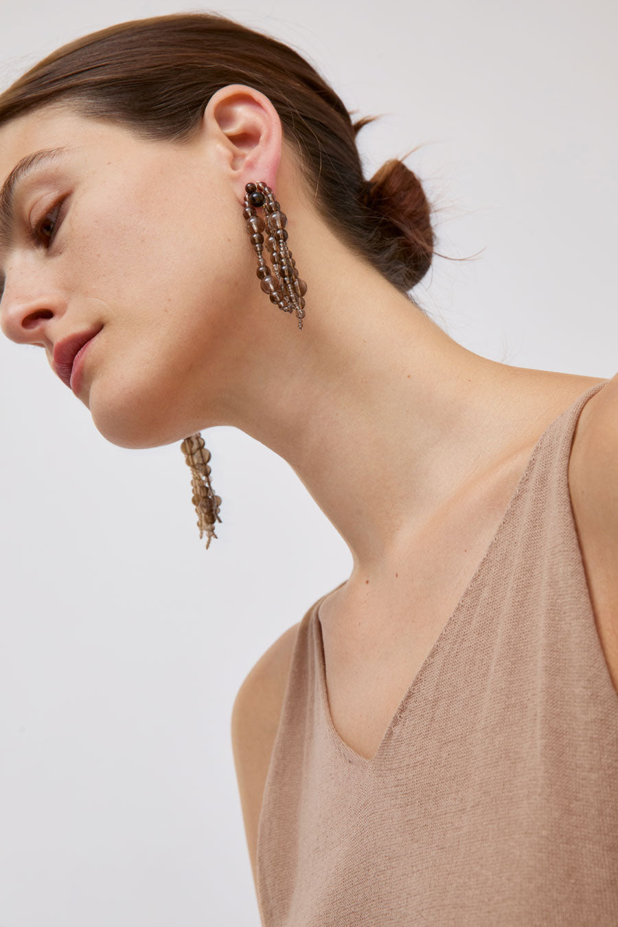 Mussels and Musclels Glyzinia Earrings Short in Smoky Quartz