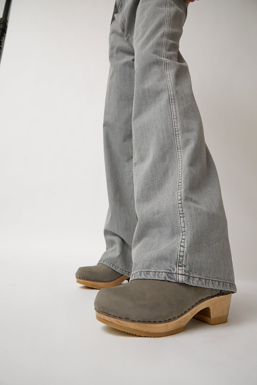 No.6 5" Pull on Shearling Clog Boot on Mid Heel in Smoke Suede