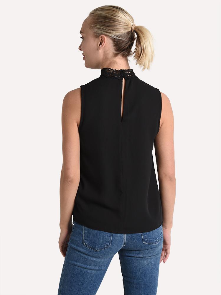 BB Dakota City Proper Top