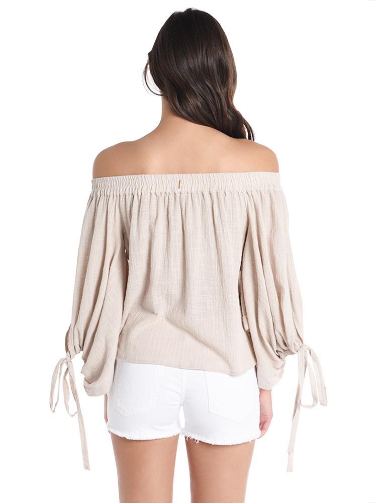 Misa Adeli Top